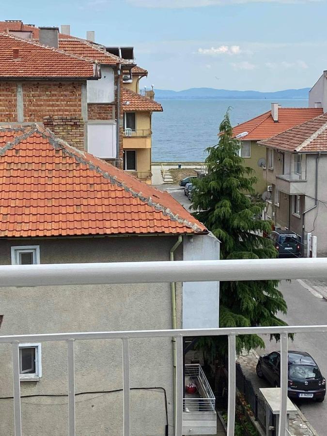 Guest House Taligarov Pomorie Exterior photo