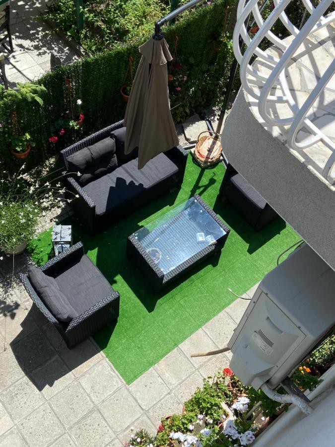 Guest House Taligarov Pomorie Exterior photo