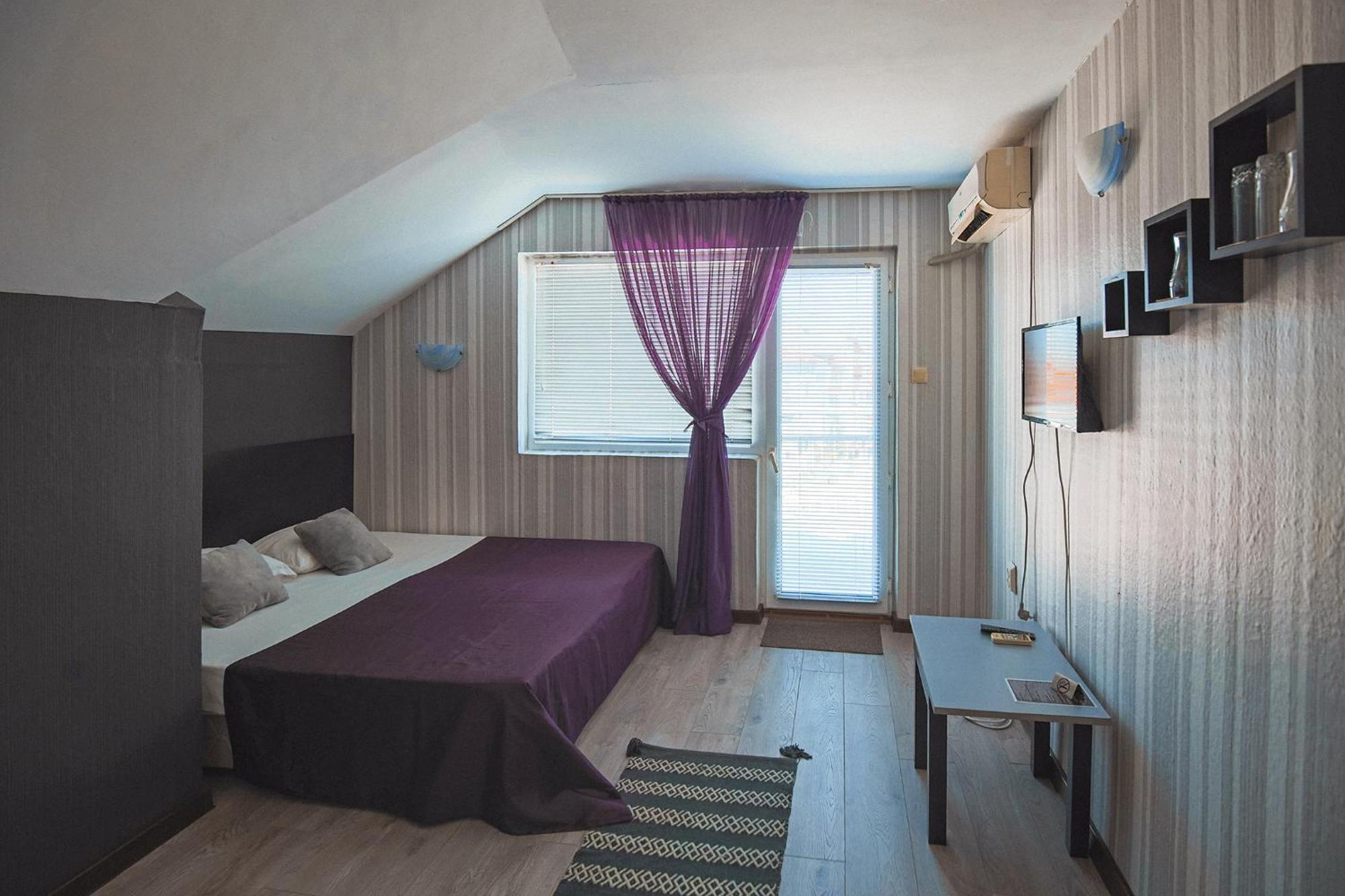 Guest House Taligarov Pomorie Exterior photo
